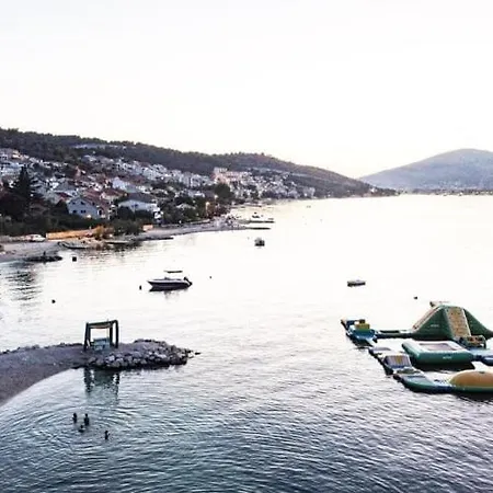 Genesis 4 Трогир