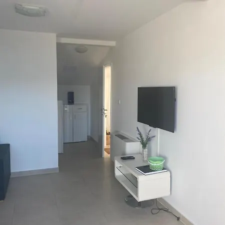 Genesis 4 Lägenhet Trogir