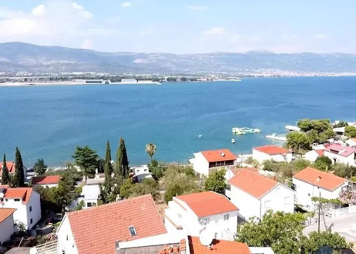 Genesis 4 * 特罗吉尔